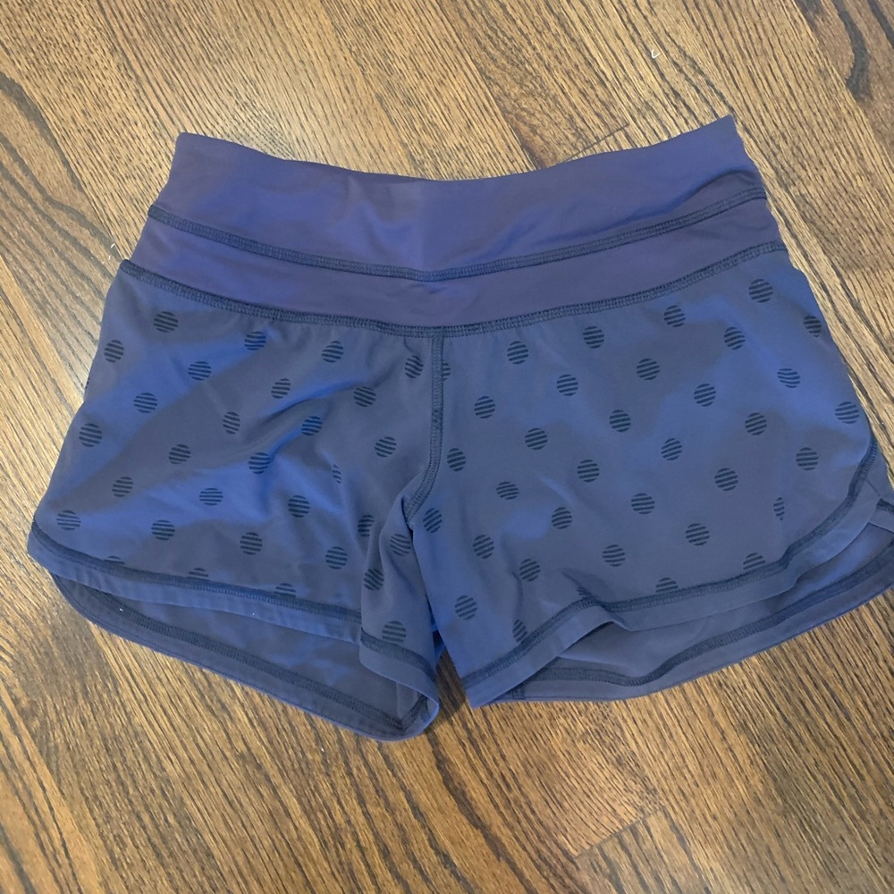Women’s Lululemon short size 2